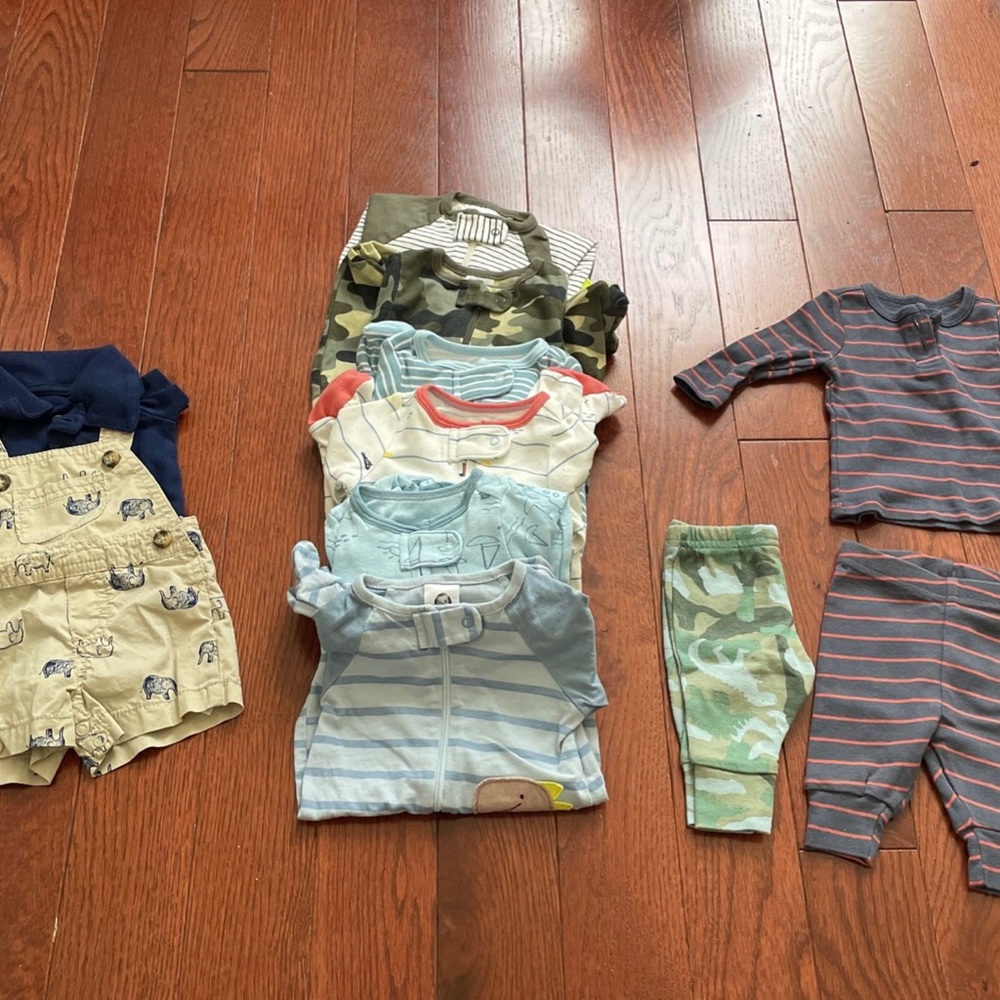 Newborn clothes